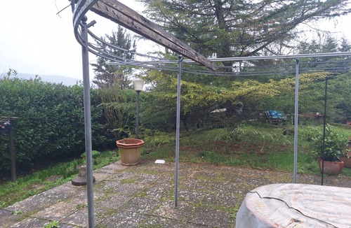 Pratolino House | Holiday Home 'Rustico Toscano Sopra Firenze' with Private Garden and Wi-Fi