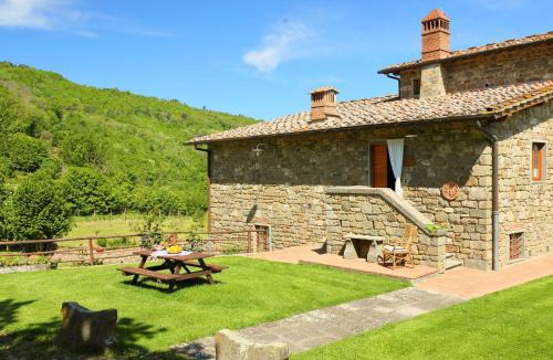 Torsoli House | Holiday Home Torsoli by Interhome