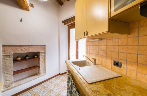 Furlo House | Holiday home with swimming pool for large families