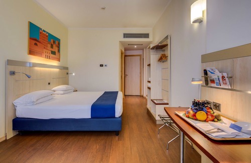 Parma Hotel | Holiday Inn Express Parma by IHG