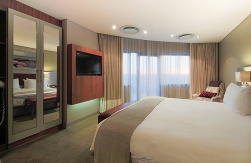 Greater Johannesburg Metropolitan Area Hotel | Holiday Inn Johannesburg - Rosebank by IHG