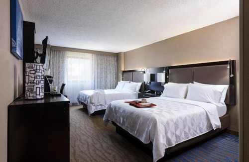 Southwest Federal Center Hotel | Holiday Inn Washington Capitol - Natl Mall by IHG