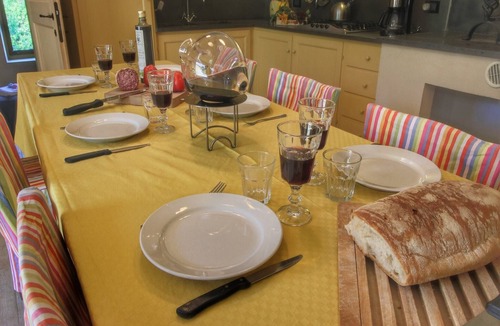 Castelfranco di Sopra Apartment | Holiday Home in Chianti with Pool and Views