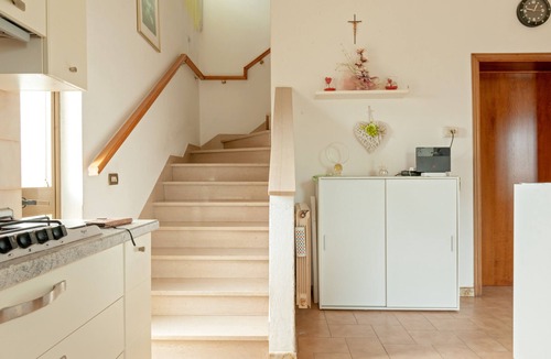 Montopoli in Val d'Arno Apartment | Holiday Apartment "Tana Rosa" with Private Terrace & Wi-Fi