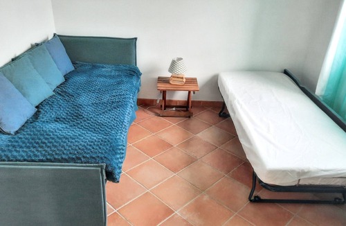 Saint-Jeannet Villa | Homerez - Villa for 4 ppl. with swimming-pool and garden at Saint-Jeannet