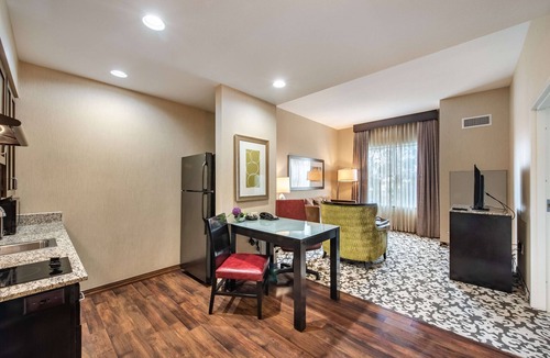 Oxnard Hotel | Homewood Suites by Hilton Oxnard/Camarillo