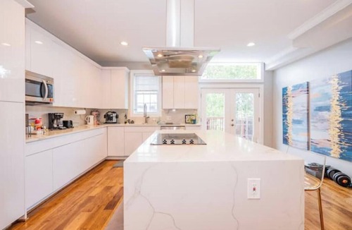 Brightwood Park Apartment | Homie 2BR w/1.5BA Home with Patio & Deck in NW DC