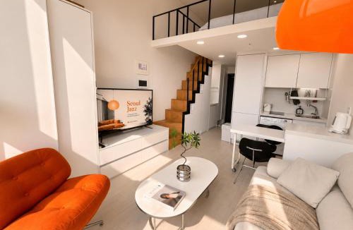 Hapjeong-dong Apartment | Hongdae Han River View Studio16