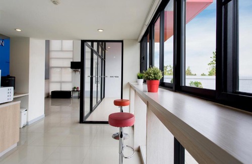 Khon Kaen Hotel | HOP INN Khon Kaen Srichan Road Building A
