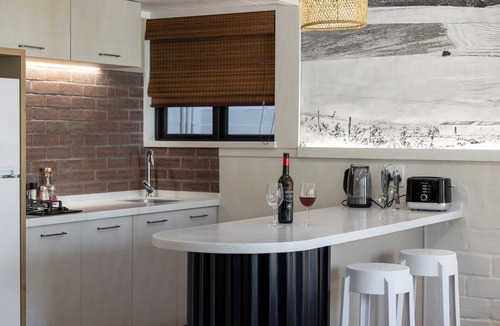 Hemel En Aarde House | Hornbill House