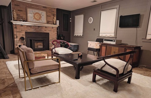 Clinton House | Hospitality Suite-JBA- South MD Hosp -1bed, 1 bath, living rm, kitchenette