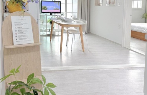 Cheongdam Apartment | HOSTAY Cheongdam 2BR Gangnam 5 OliveYoung