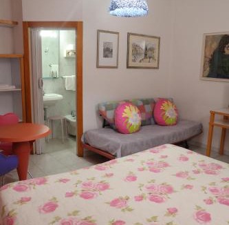 Pontedera Hotel | Hotel Il Falchetto