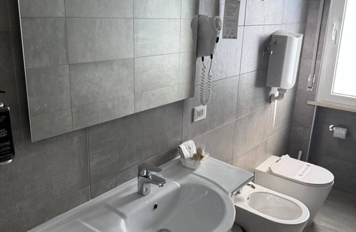 Cagnona Hotel | Hotel Kursaal Bellaria 3 Stars triple room breakfast buffet included