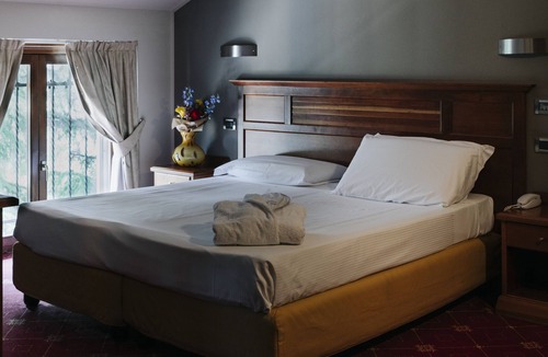 Rezzato Hotel | Hotel La Pina