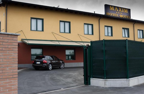 Anzola dell'Emilia Hotel | Hotel Maxim