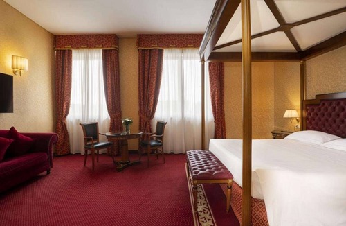 Anzola dell'Emilia Hotel | Hotel Maxim