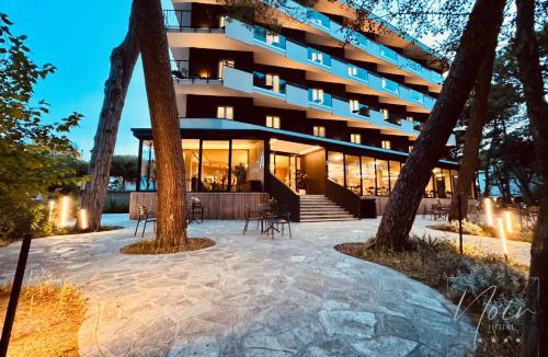 Milano Marittima Hotel | HOTEL NOIR - Free Brunch & Breakfast Until 13-00 - Vicinissimi a Mirabilandia
