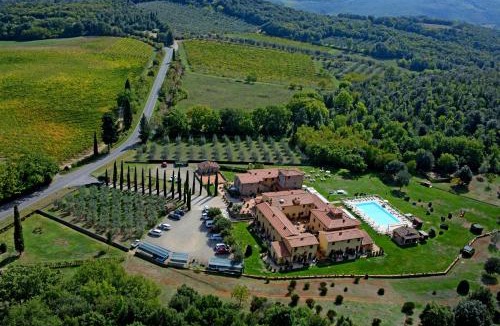 San Gimignano Hotel | Hotel & Restaurant Casolare Le Terre Rosse