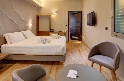 Fidenza Hotel | Hotel The Cube