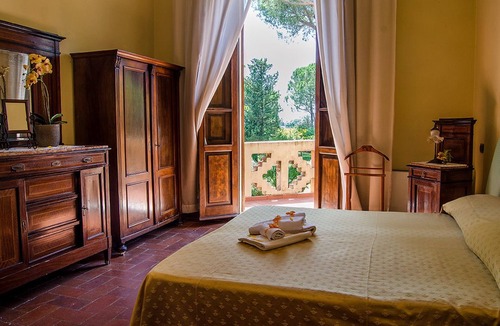 Latignano Hotel | Hotel Villa Maya