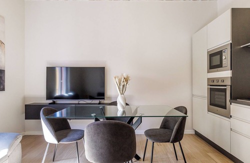 Old Town Apartment | House Chiara| WiFi Parking Station downtown Modena