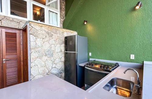 Portogalo House | House literally on the water - Porto Galo