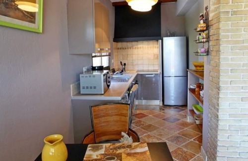 La Gaude House | House with 4 apartments 2 to 8 bedrooms swimming pool,common room,French Riviera