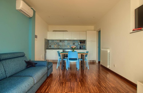 Bordighera Apartment | House with private garden, pool, jacuzzi and electric bikes