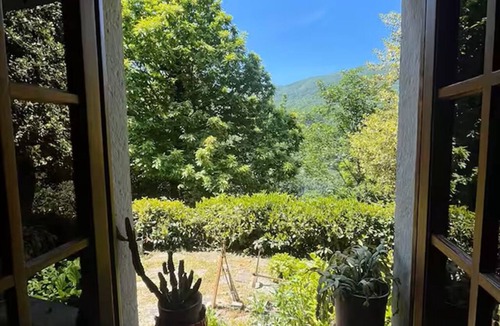 Cutigliano House | House with private garden and mountain views