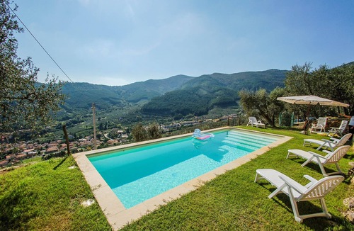 Buti House | House with private pool and stunning panoramic views 20km from Pisa, Lucca, sea