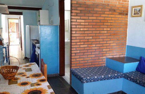 Foguete House | Houses for 6 and 10 people, starting from R$99.00. 1 minute walk from the beach, sea view.