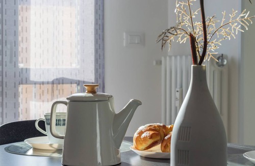 Bolognina Apartment | HouSmart Donato Creti 75