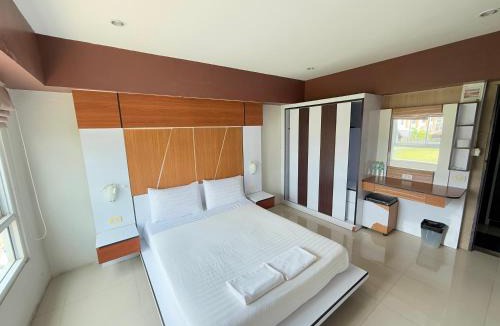Nai Mueang Hotel | I Garden Place