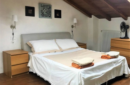 Pontremoli House | Idyllic Accommodation for Two
