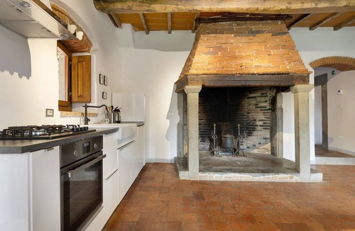 Pelago Apartment | Il Focolare – Spacious Apartment in Farmhouse with Private Terrace and Pool
