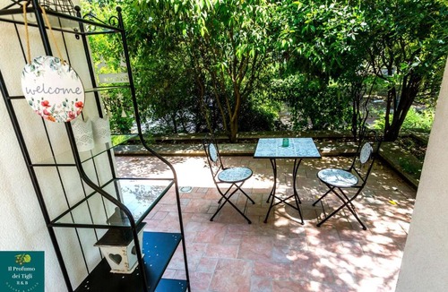 Formigine Bed & Breakfast | Il Profumo dei Tigli R&B, green boutique villa in Formigine