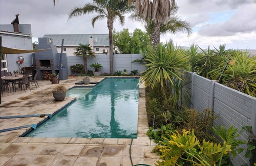 Kraaifontein Apartment | Impeccable 1-Bed Apartment in Cape Town