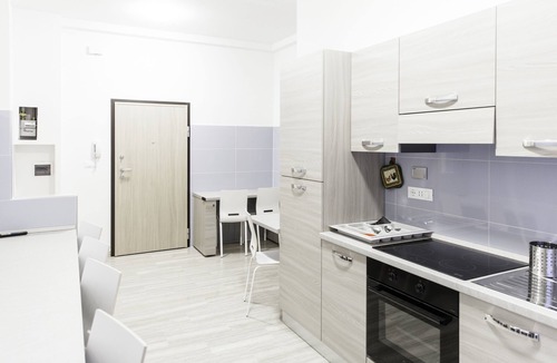 San Donato Apartment | IN FIERA 14 apartment: elegant, facing the fair (in front of Bologna's fair)