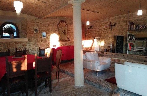 Pellegrino Parmense House | Independent accommodations for groups of 10 to 20 people with Common Kitchen and Pool