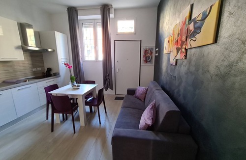 San Donato Apartment | Independent apartment in the heart of the city