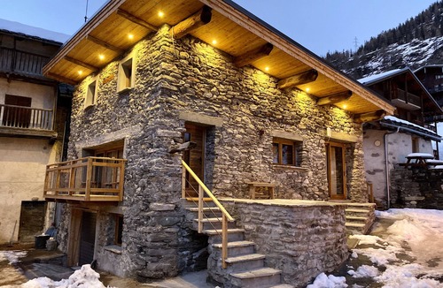 Les Brevieres House | Individual chalet la grange very close to the slopes