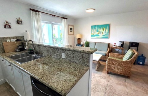 Alice Town House | Infinity Poolside - Two story Oceanview 3 Bedrooms/3 Baths