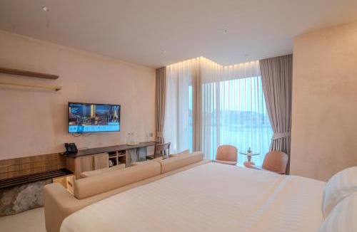 Phra Borom Maha Ratchawang Hotel | Inn a day