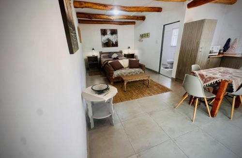 Bergrivier Apartment | Intimate Studio for Two at Hebron Estate