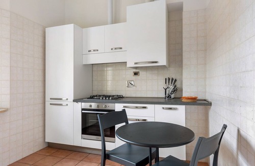 Historic Center Apartment | Irnerio Apts - Black Widow by Wonderful Italy