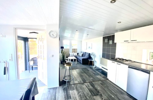 Onderdijk House | Isabella by Interhome