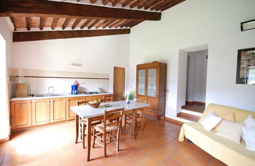 Castelnuovo di Val di Cecina House | house for numerous families and groups of friends. Pets welcome