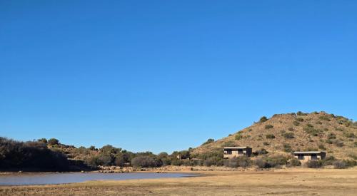 Renosterberg House | Izinga Game Karoo Guest Farm