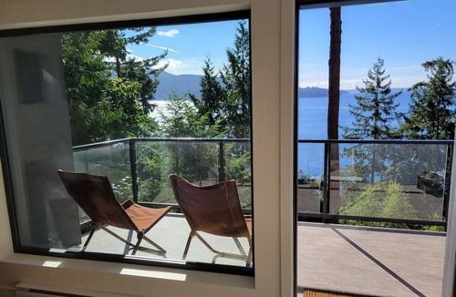 Bowen Island Apartment | J&J`s · Exquisite and brand new 1-bedroom ocean view suite